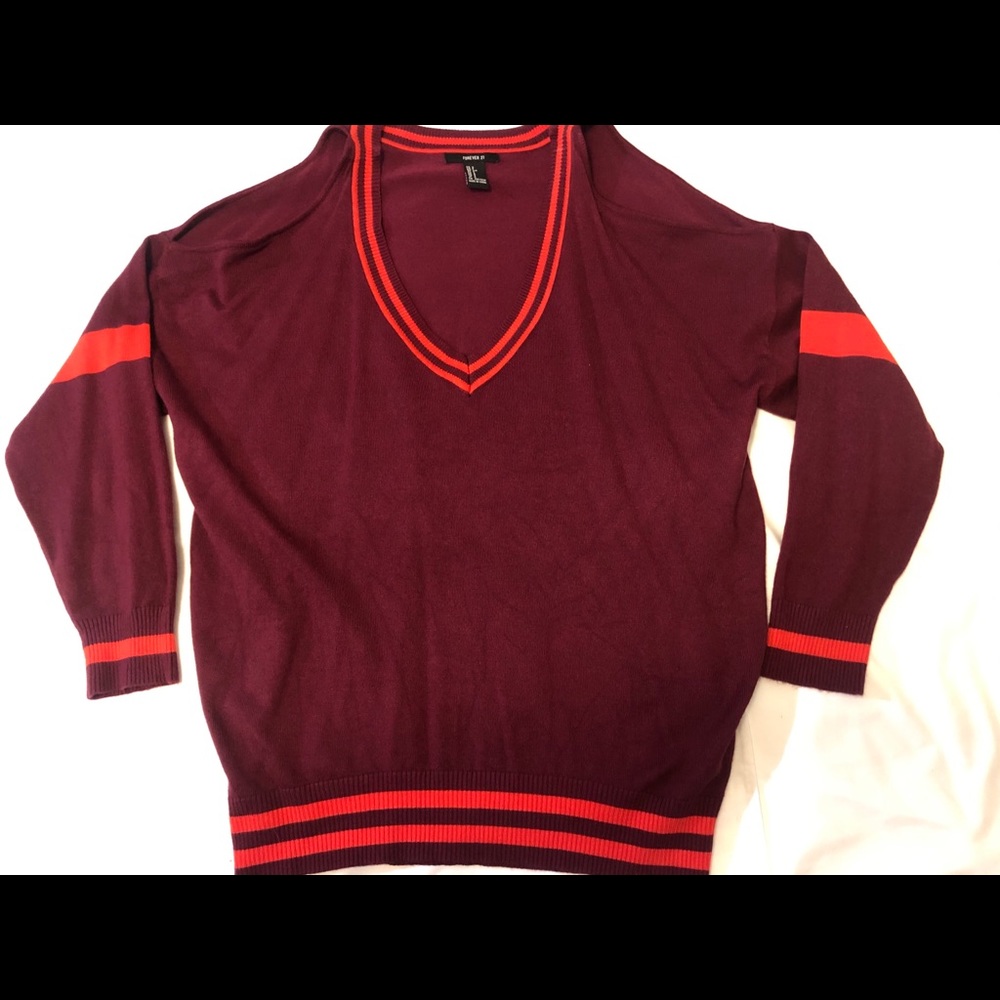 Forever 21 Maroon cold shoulder sweater Small